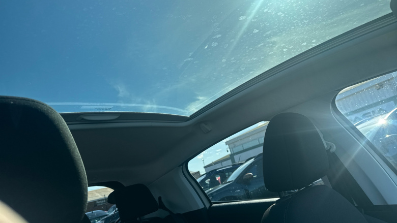 Peugeot 208 1.2 PureTech Allure Premium 5dr Petrol Hatchback